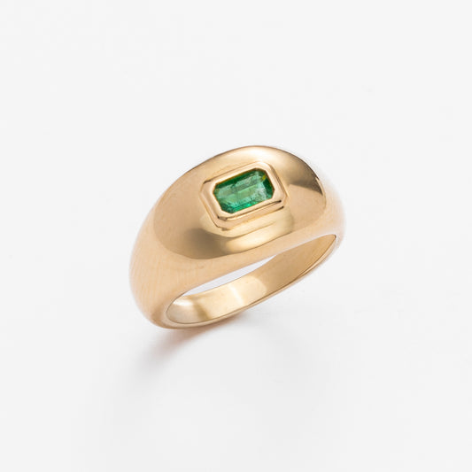 DOME GOLD & EMERALD RING