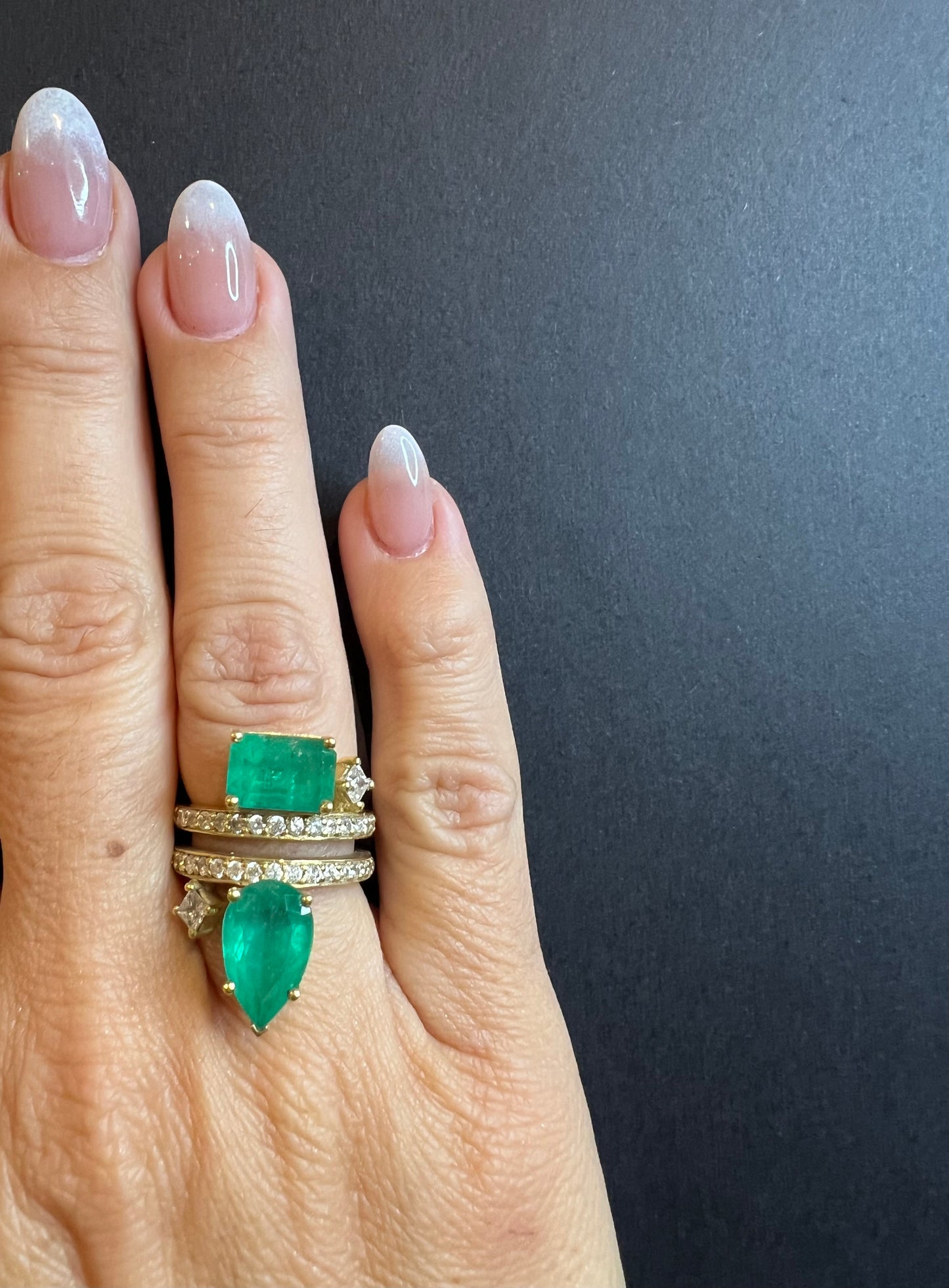 Diamond & Colombia Emerald Gold Ring