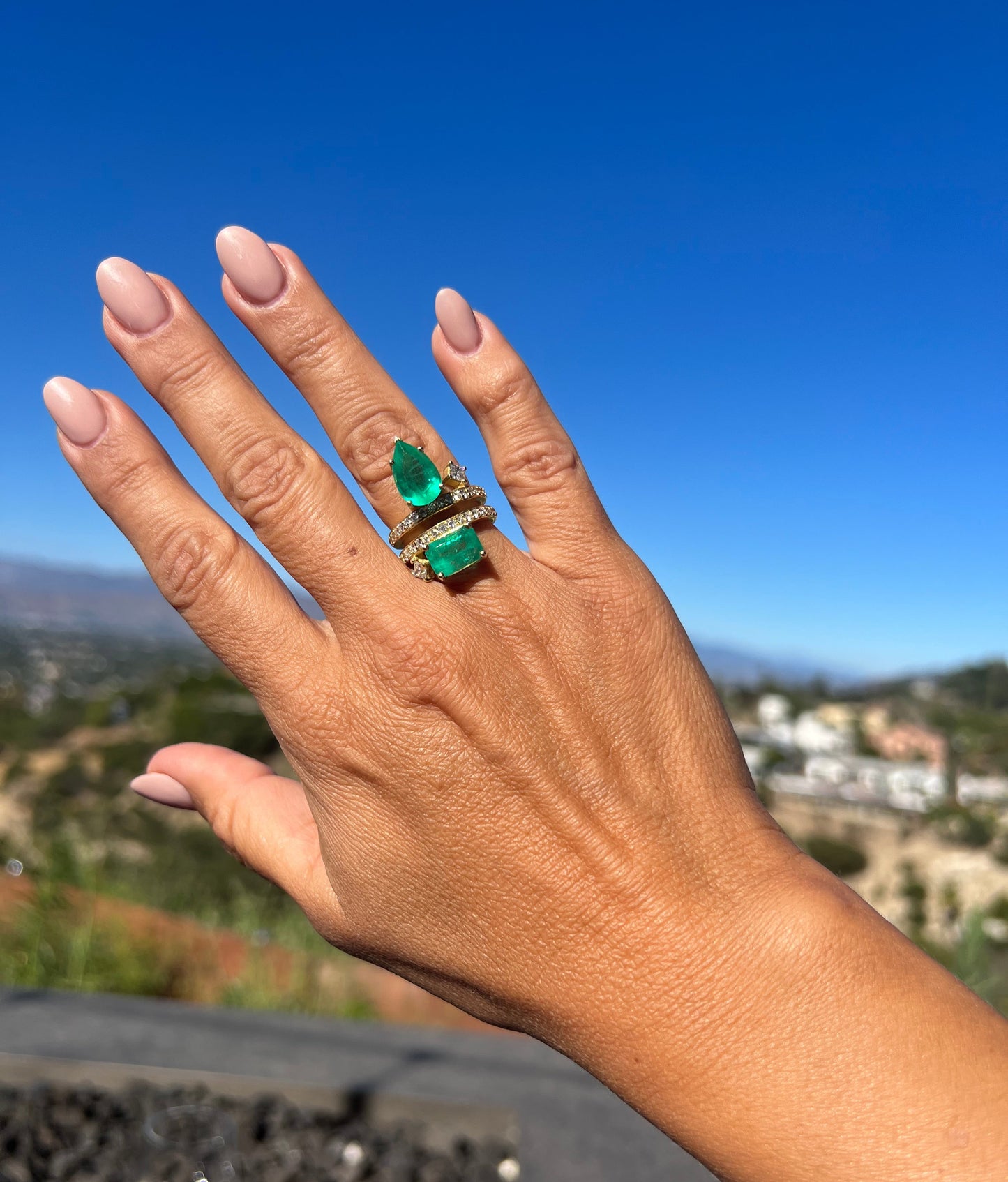 Diamond & Colombia Emerald Gold Ring
