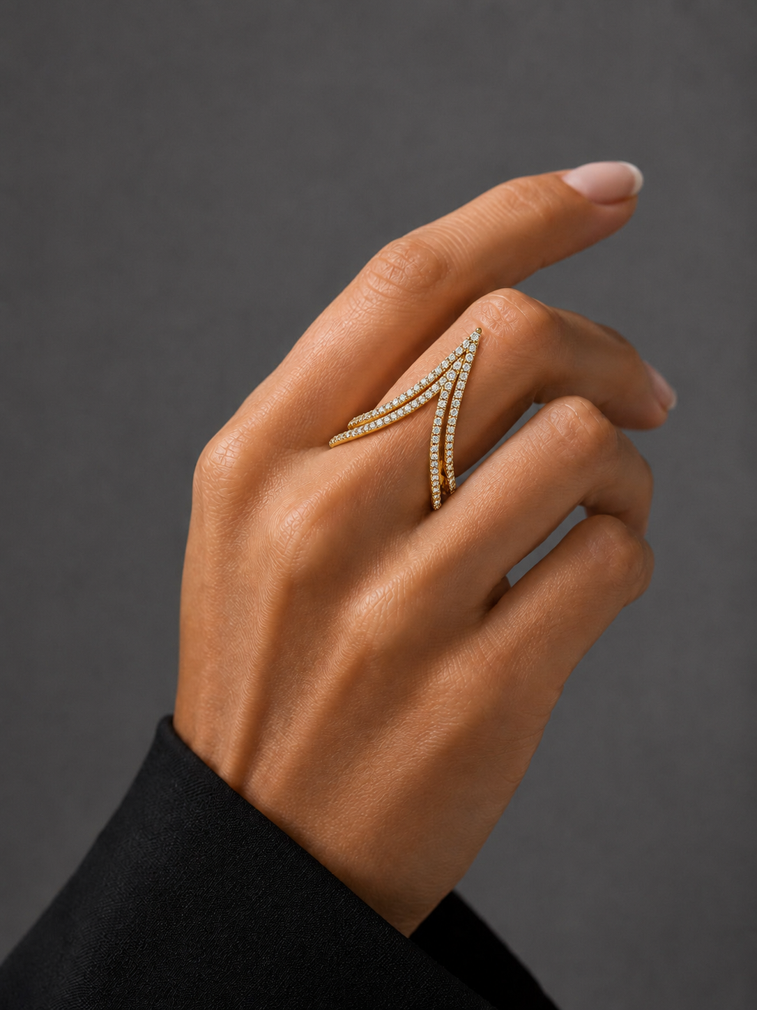 Diamond & Gold V Ring