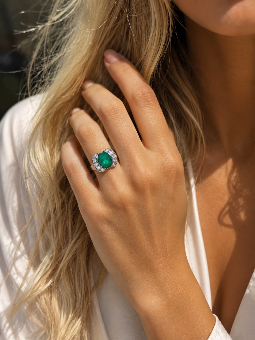 Diamond, Emerald & White Gold Ring