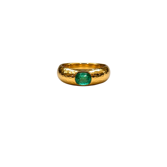 Colombia Emerald & Gold Hammered Ring